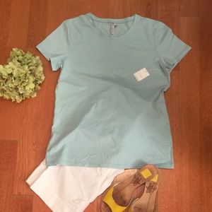 Banana Republic sea foam green tee shirt